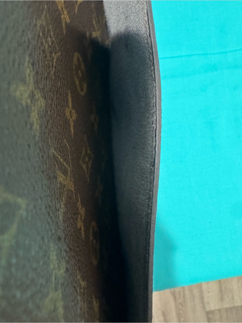 Louis Vuitton Monogram Pochette Homme - Picture 10 of 14